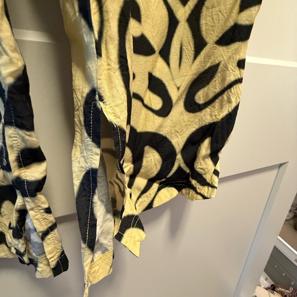 Find Me Now Black& yellow swirl patterned pants/trousers sz S Festival Y2K - Picture 3 of 6